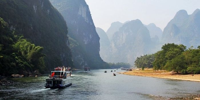 Guilin and Yangshuos Li River